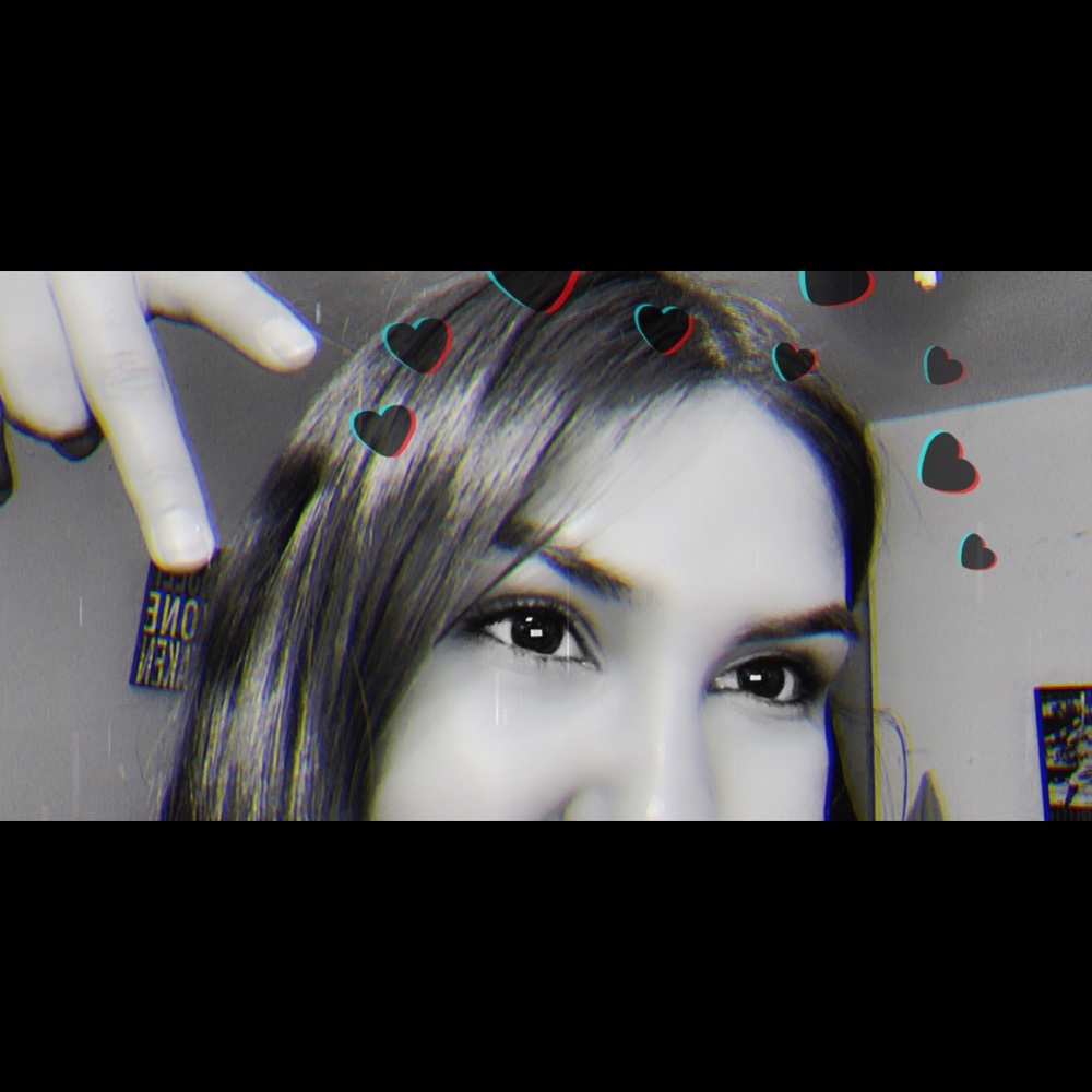 Meet your Posher, Naomi